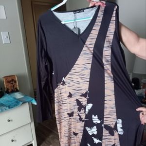 Women's Long-sleeved Butterfly Maxi Dress..so beautiful and Silky-smooth..3XL..